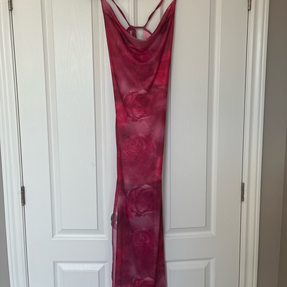 SHEIN Floral Dress - Picture 3 of 8